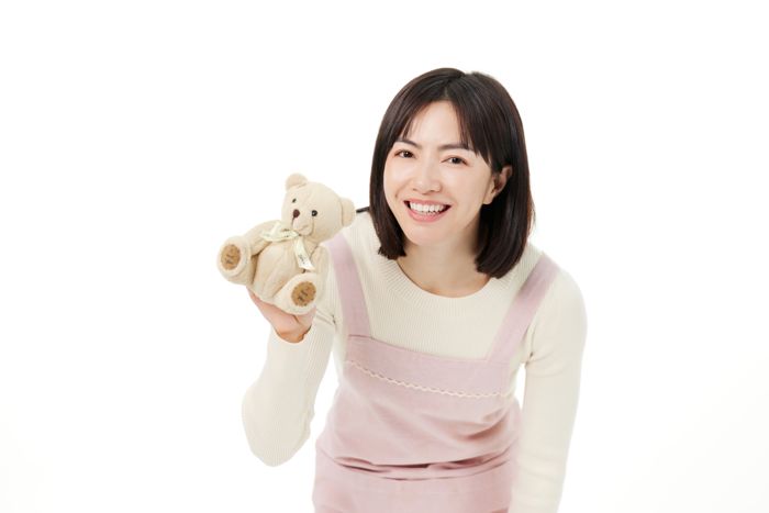 1639274638528787.jpg 摄图网_501728716_亲切的月嫂形象(企业商用).jpg