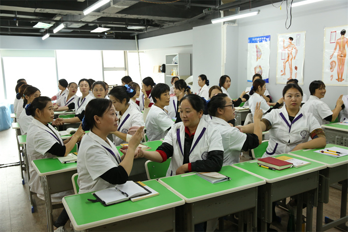 1659346256834875.jpg 培训 (3).jpg