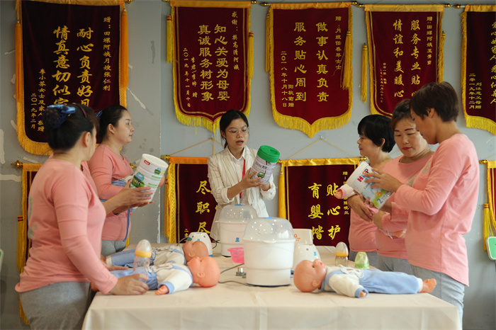 1675749557410821.jpg 田螺阿姨 (1).jpg